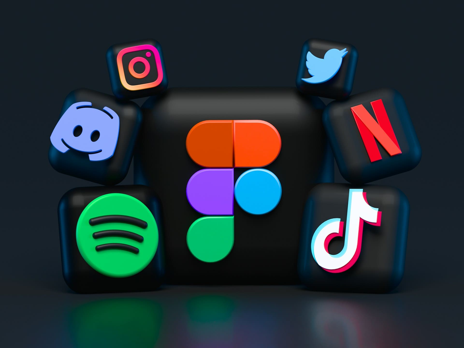 7 BENEFITS OF SOCIAL media